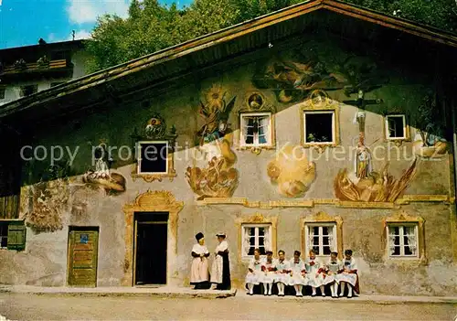 AK / Ansichtskarte Mittenwald Bayern Altes Bauernhaus Kat. Mittenwald