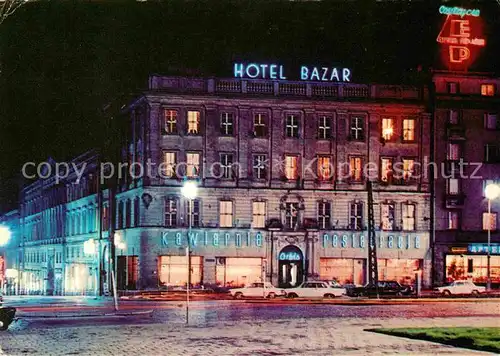 AK / Ansichtskarte Poznan Posen Hotel Bazar bei Nacht Kat. Poznan