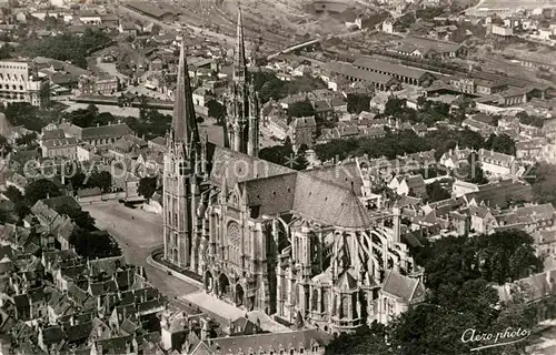 AK / Ansichtskarte Chartres Eure et Loir Cathedrale vue aerienne Kat. Chartres