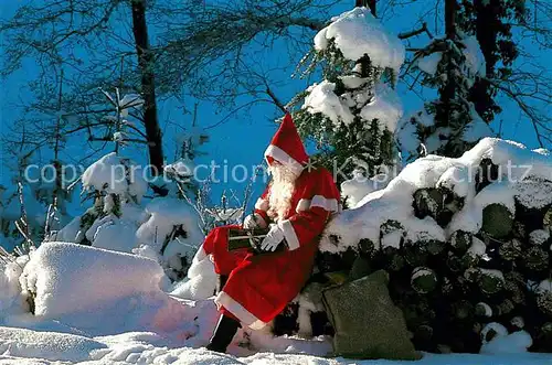 AK / Ansichtskarte Weihnachtsmann Nikolaus  Kat. Greetings