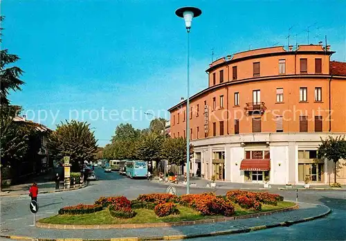 AK / Ansichtskarte Lodi Lombardia Piazzale della Stazione Viale Dante Kat. Lodi