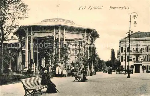 AK / Ansichtskarte Bad Pyrmont Brunnenplatz Kat. Bad Pyrmont