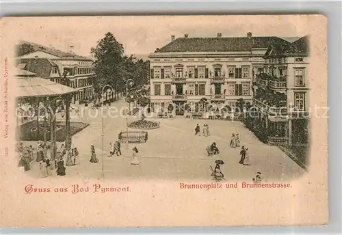 AK / Ansichtskarte Bad Pyrmont Brunnenplatz und Brunnenstrasse Kat. Bad Pyrmont