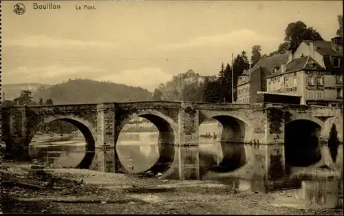 Bouillon Bouillon Pont * /  /