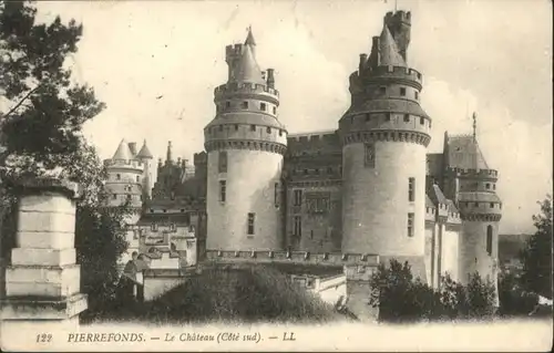 Pierrefonds Chateau x