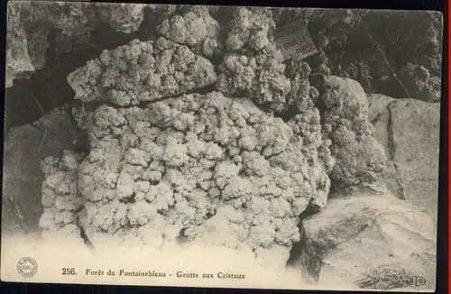 Fontainebleau Foret Grotte Hoehle Cristaux *