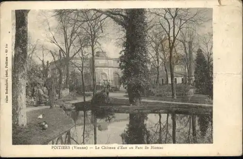 Poitiers Chateau d'Eau Parc Blossac *