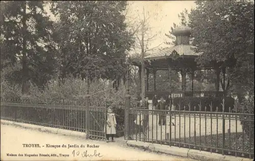 Troyes Kiosque Jardin Rocher *