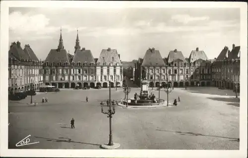 Charleville Place Ducale Statue Charles de Gonzague *