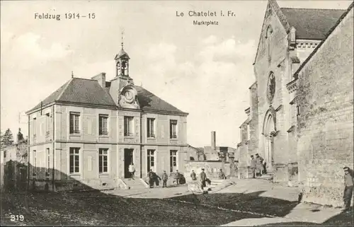 Le Chatelet Le Chatelet Marktplatz  * /  /