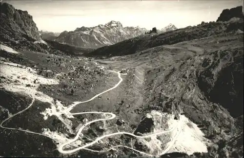 Falzarego Falzarego Strada Dolomiti x / Italien /Italien