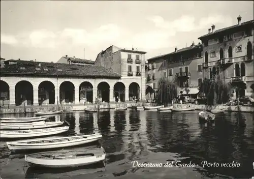 Desenzano Desenzano Garda Porto vecchio Boot * / Italien /Italien