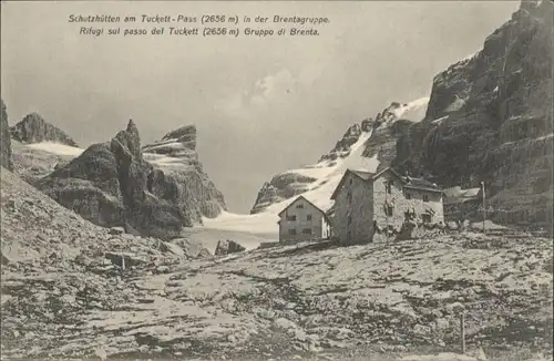 Tuckett-Pass Schutzhuetten Brentagruppe Rifugi Passo Gruppo Brenta *