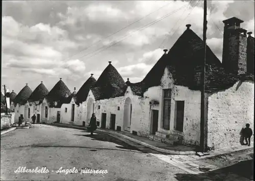 Alberobello Angolo pittoreaco *