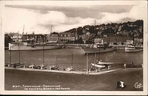 AK / Ansichtskarte Trouville Deauville Bassin Yachts *