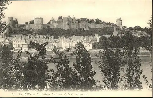 Chinon Le Chateau les bords de la Vienne /  /