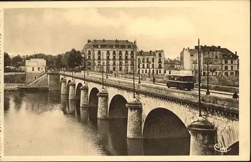 Roanne Le Pont et le Quai de la Loire /  /