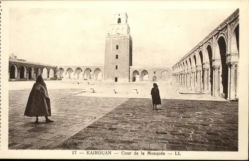 AK / Ansichtskarte Kairouan Cour de la Mosquee /  /
