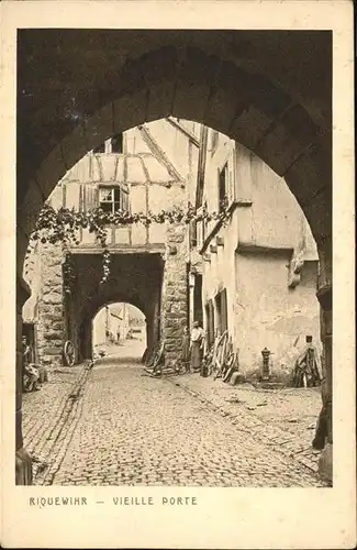 AK / Ansichtskarte Riquewihr Vieille Porte Kat. Riquewihr