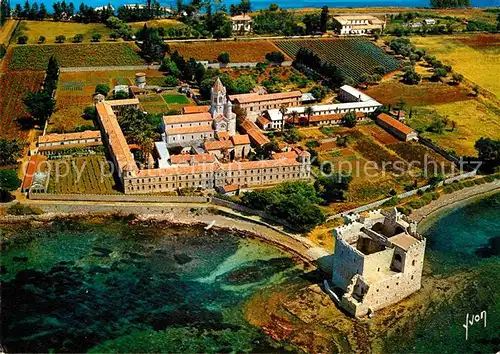 Ile Saint Honorat Alpes Maritimes Le Monastere vue aerienne Abbaye de Notre Dame de Lerins