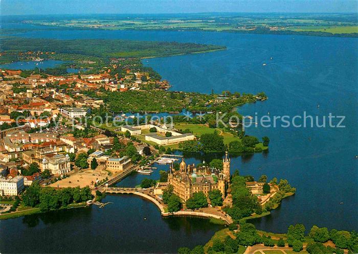 AK / Ansichtskarte Schwerin Mecklenburg Schloss Alter Garten