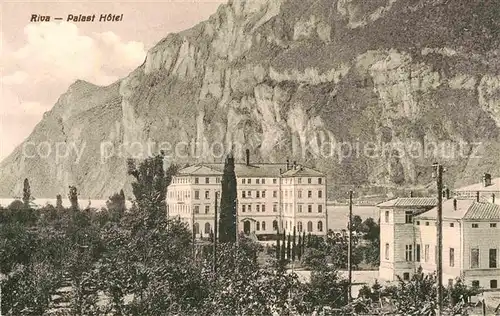 AK / Ansichtskarte Riva del Garda Palast Hotel Kat. 