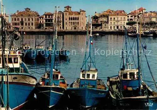 AK / Ansichtskarte Saint Jean de Luz Le Port et la Maison de l Infante Kat. Saint Jean de Luz