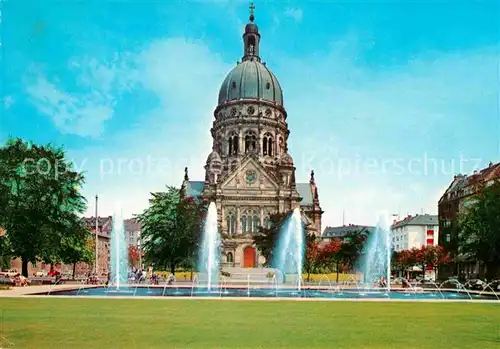 AK / Ansichtskarte Mainz Rhein Christuskirche und Brunnen