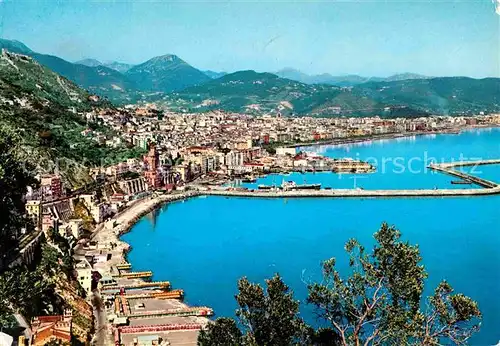 AK / Ansichtskarte Salerno Panorama Hafen Kueste Berge Kat. Salerno