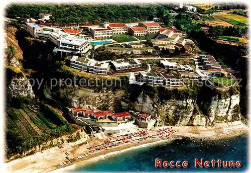 AK / Ansichtskarte Tropea Villagio turistico Rocca Nettuno Spiaggia veduta aerea Kat. Italien