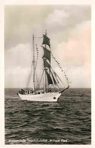 AK / Ansichtskarte Segelschiffe Wilhelm Pieck Warnemuende  Kat. Schiffe
