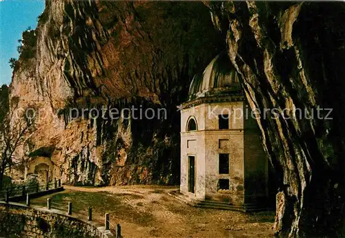 AK / Ansichtskarte Hoehlen Caves Grottes Grotte di Frassisi Genga Santuario  Kat. Berge
