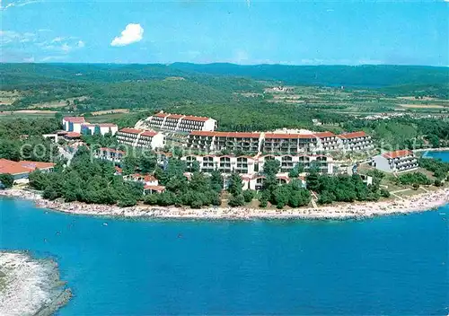 AK / Ansichtskarte Vrsar Istrien Hotelanlagen Strand Fliegeraufnahme Kat. Hrvatska