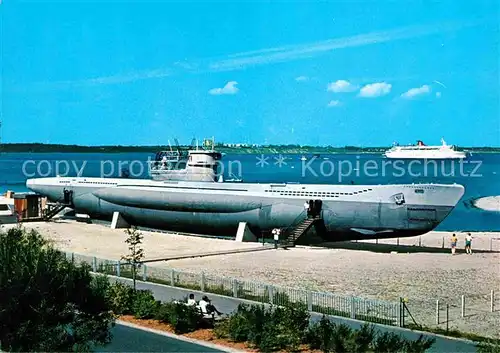 AK / Ansichtskarte U Boote Unterseeboot Hochseetauchboot Typ VII  c 41 u 995 Laboe 