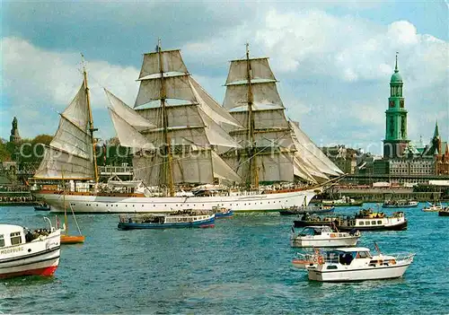 AK / Ansichtskarte Segelschiffe Marine Schulschiff Gorch Fock Hamburg Hafen Kat. Schiffe