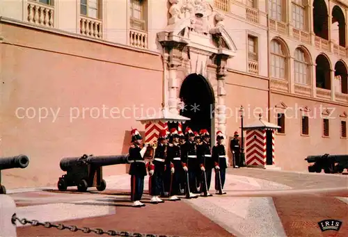 AK / Ansichtskarte Leibgarde Wache Garde Princiere Palais Principaute de Monaco  Kat. Polizei