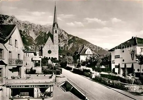 AK / Ansichtskarte Schaan Liechtenstein Laurenziuskirche mit Fuerstensteig Kat. Liechtenstein