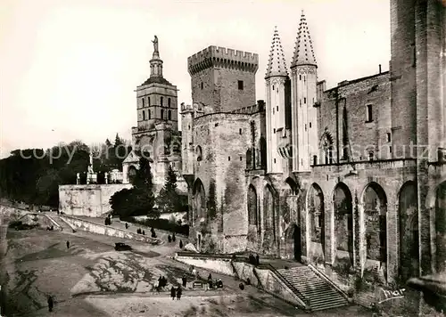 AK / Ansichtskarte Avignon Vaucluse Palais des Papes XIV siecle Notre Dame des Doms Kat. Avignon