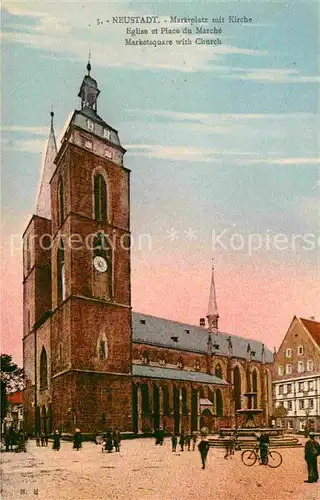 AK / Ansichtskarte Neustadt Weinstrasse Marktplatz mit Kirche Kat. Neustadt an der Weinstr.
