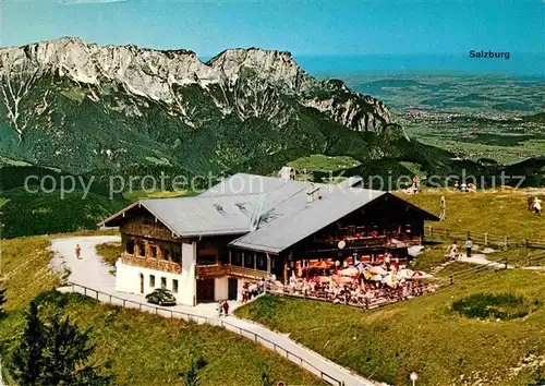 AK / Ansichtskarte Berchtesgaden Rossfeldschihuette mit Blick auf Untersberg und Salzburg Kat. Berchtesgaden
