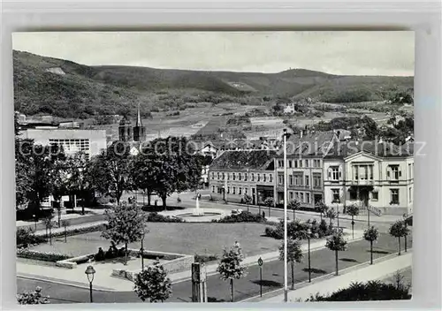 AK / Ansichtskarte Neustadt Weinstrasse Bahnhofsplatz Kat. Neustadt an der Weinstr.