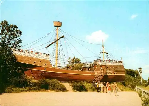 AK / Ansichtskarte Sassnitz Ostseebad Ruegen Mukran Piratenschiff Kat. Sassnitz