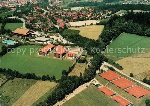 AK / Ansichtskarte Waldkirchen Niederbayern Hotel Vier Jahreszeiten Fliegeraufnahme  Kat. Waldkirchen