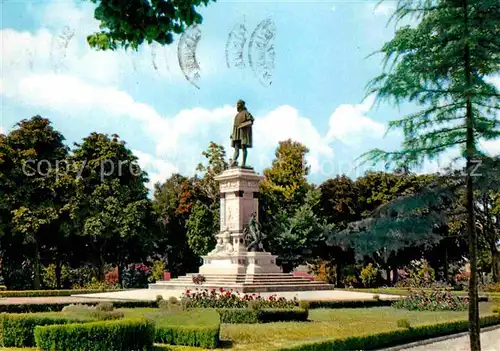 AK / Ansichtskarte Urbino Raphaels Denkmal Kat. Italien