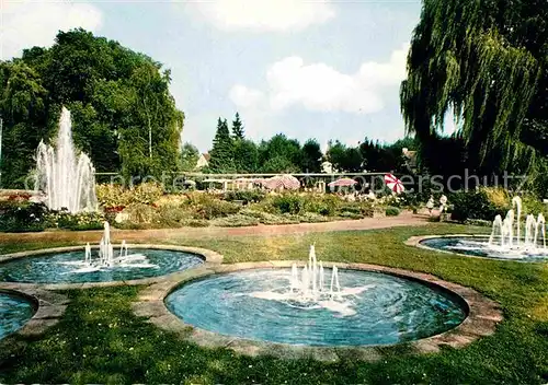 AK / Ansichtskarte Zweibruecken Rosengarten Wasserspiele Springbrunnen Kat. Zweibruecken