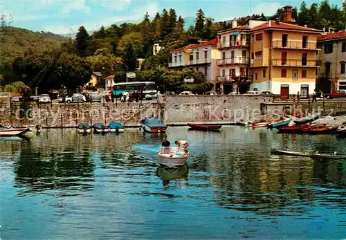 AK / Ansichtskarte Luino Porto Kat. Lago Maggiore