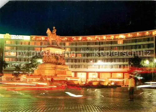 AK / Ansichtskarte Sofia Sophia Grand Hotel Sofia Denkmal der Brueder Befreier bei Nacht Kat. Sofia