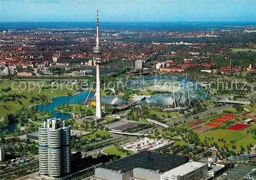 AK / Ansichtskarte Muenchen Fliegeraufnahme Olympiagelaende BMW Hochhaus Olympiaturm See Sportstaetten Kat. Muenchen