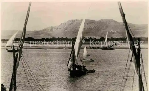 AK / Ansichtskarte Luxor Louqsor Segelschiffe auf dem Nil Kat. Luxor