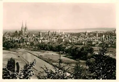 AK / Ansichtskarte Regensburg Blick vom linken Donauufer Kat. Regensburg